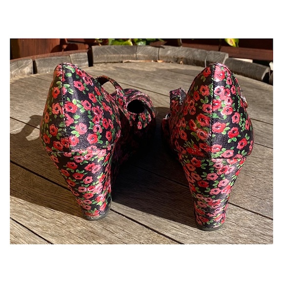 Sz 8M K-9 by RocketDog Floral Mary Jane wedge - Picture 4 of 6
